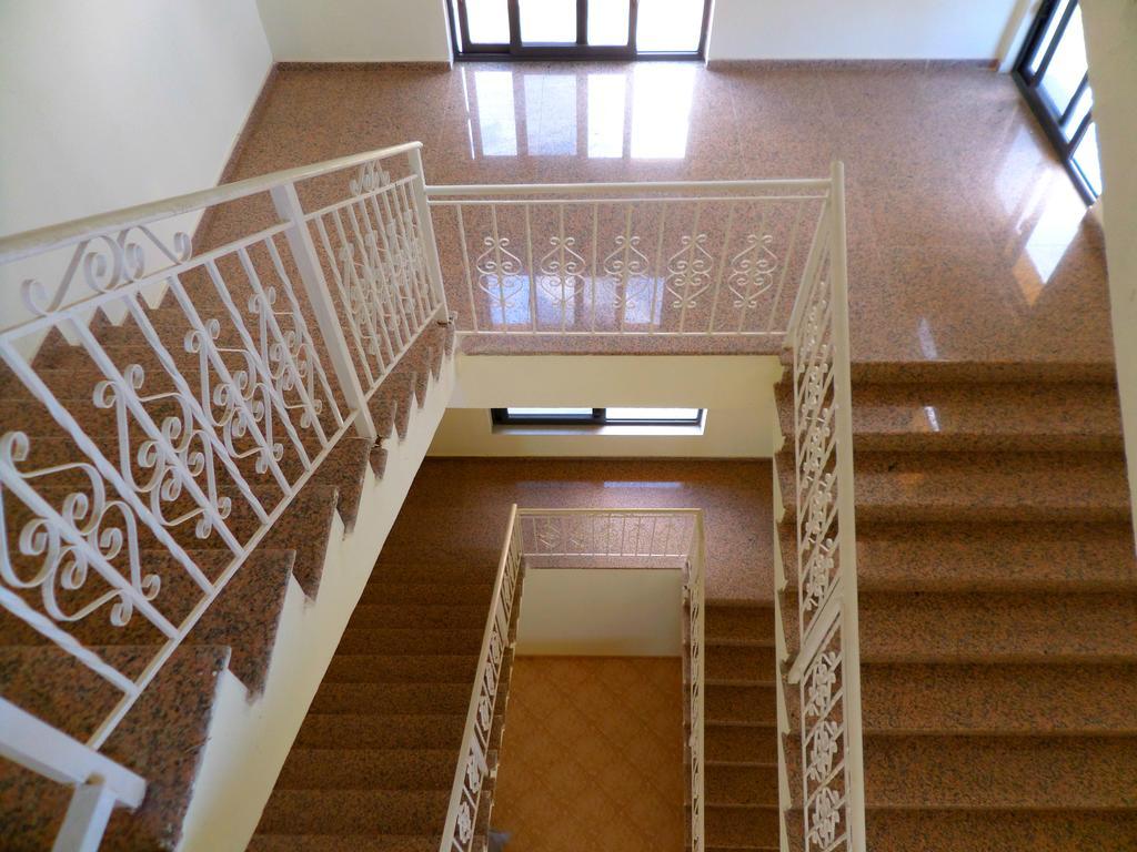 Hotel Belle Vue Dhermi Bagian luar foto