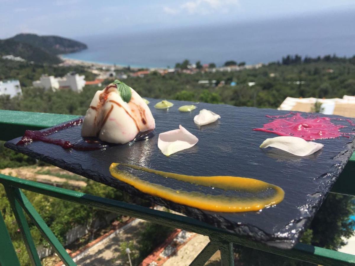 Hotel Belle Vue Dhermi Bagian luar foto